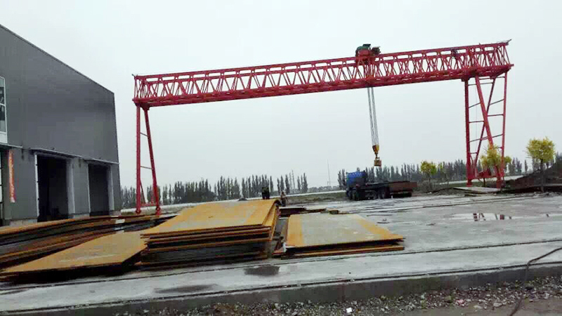 地鐵專(zhuān)用門(mén)式起重機 (2)